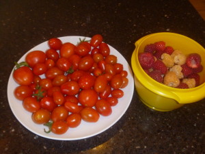 P1010976  7-9 tomatoes and raspberries