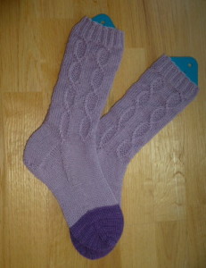 P1000568 finish widsith purple socks